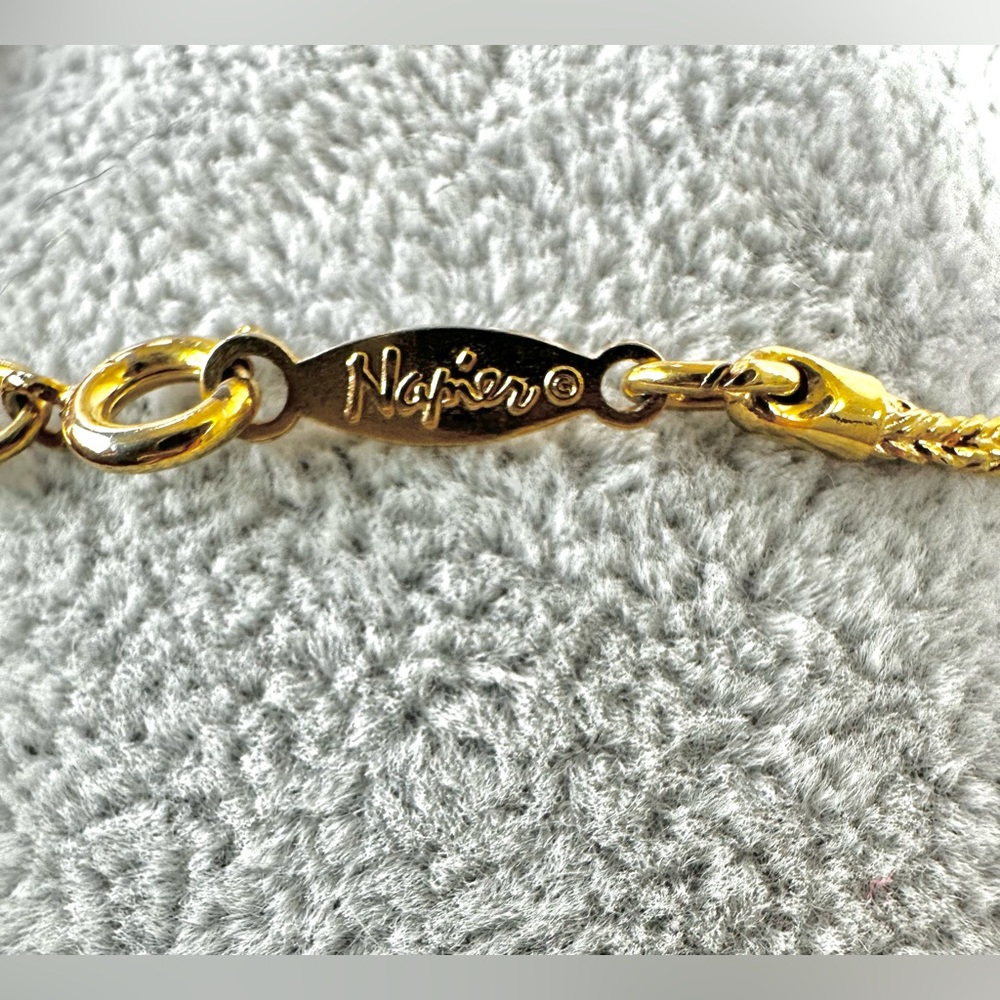 💛Vintage Napier Gold Tone Sparkly Twist Chain - Picture 5 of 9